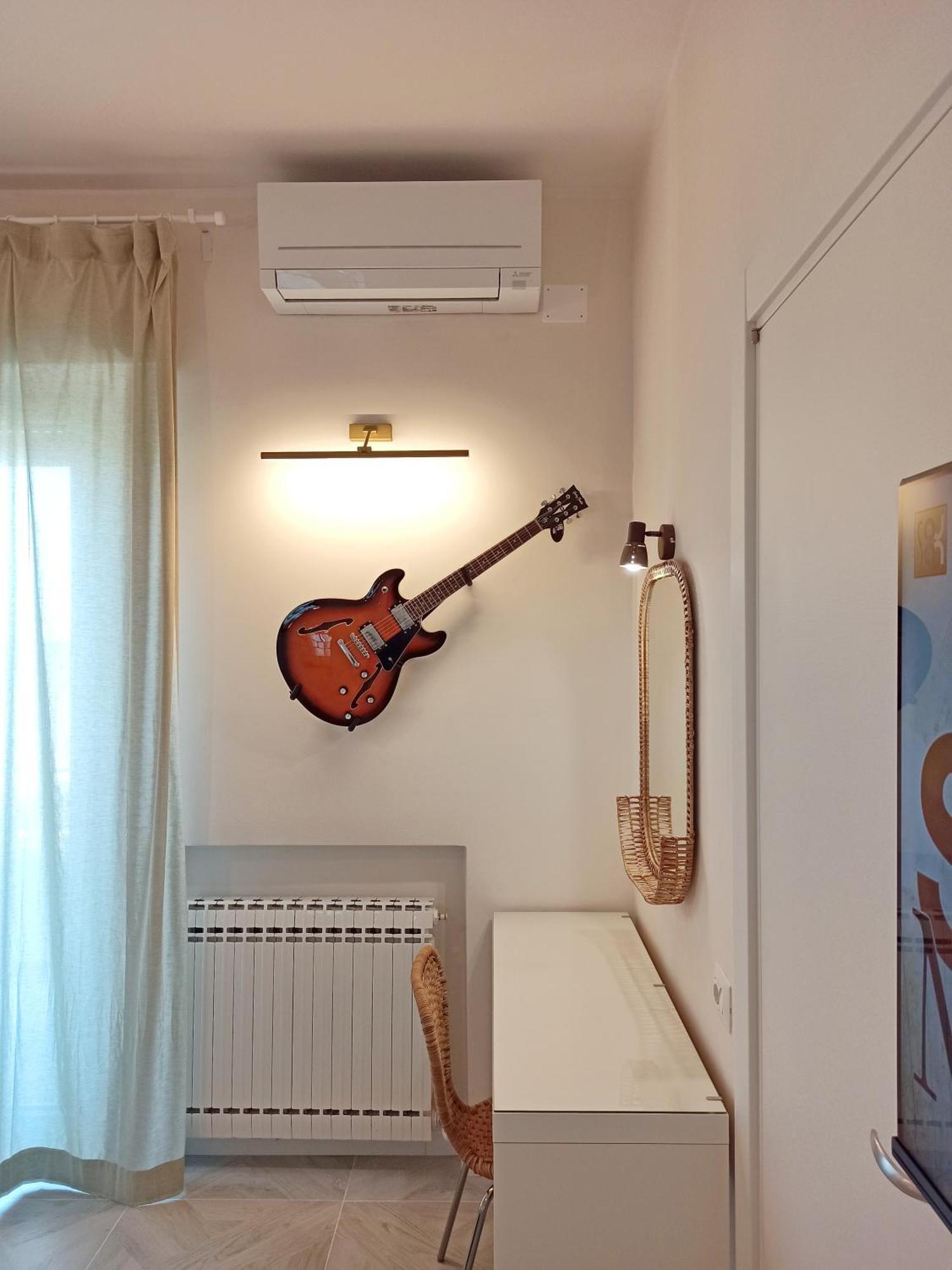 Colombo 477 Stanze Jazz, Soul, Classica ชิวิตาโนวา มาร์เค ภายนอก รูปภาพ